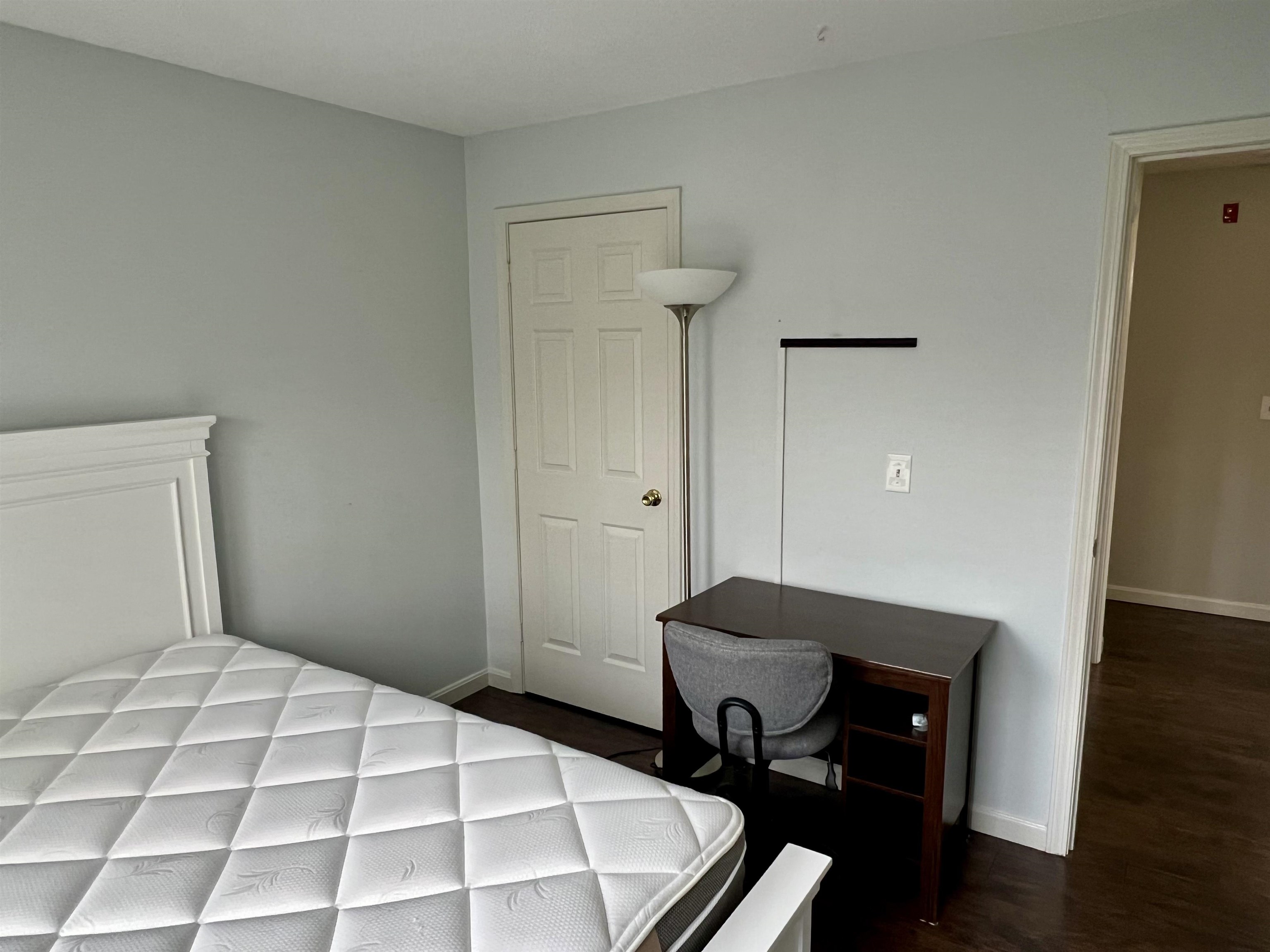 690 South Porter Street, Unit 28 Manchester, NH 03103 - Photo 25 of 33