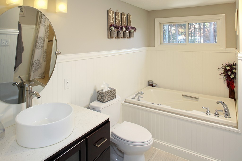 131 Bianca Road Duxbury, MA 02332 - Photo 8 of 12 Gallery Image 8