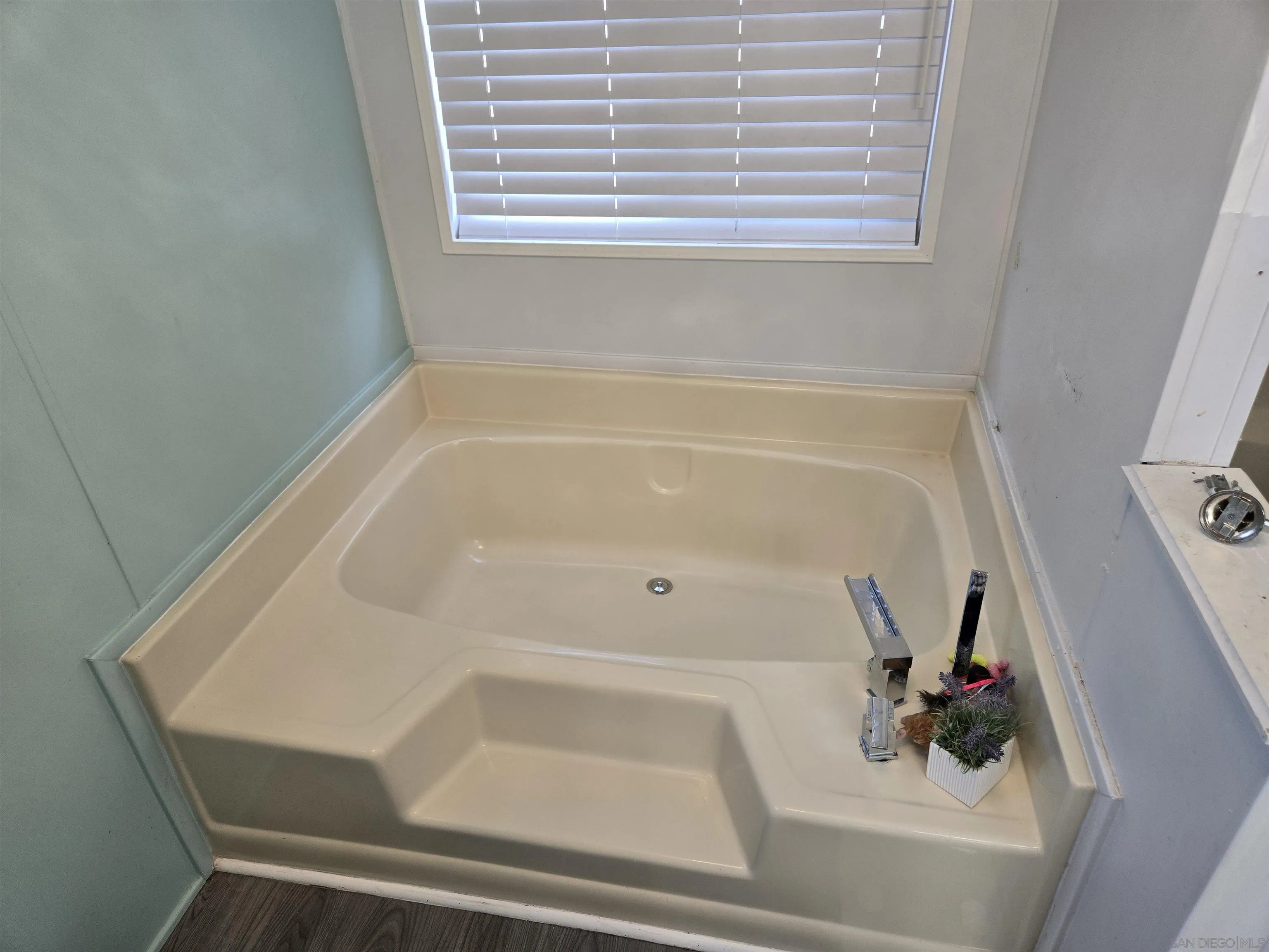 1815 Sweetwater Road, Unit SPC 120 Spring Valley, CA 91977 - Photo 23 of 49