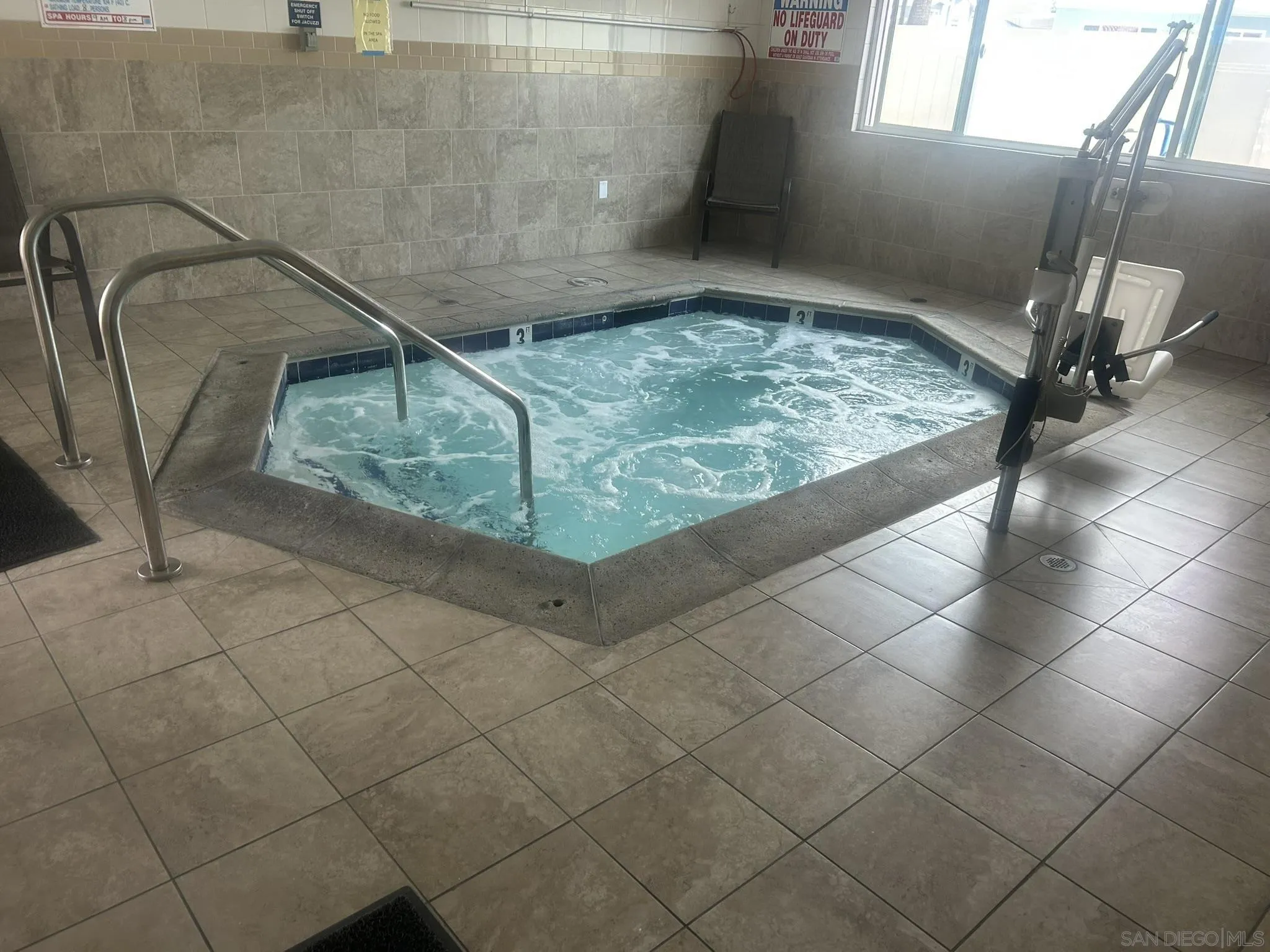 1815 Sweetwater Road, Unit SPC 120 Spring Valley, CA 91977 - Photo 28 of 49 a view of a room