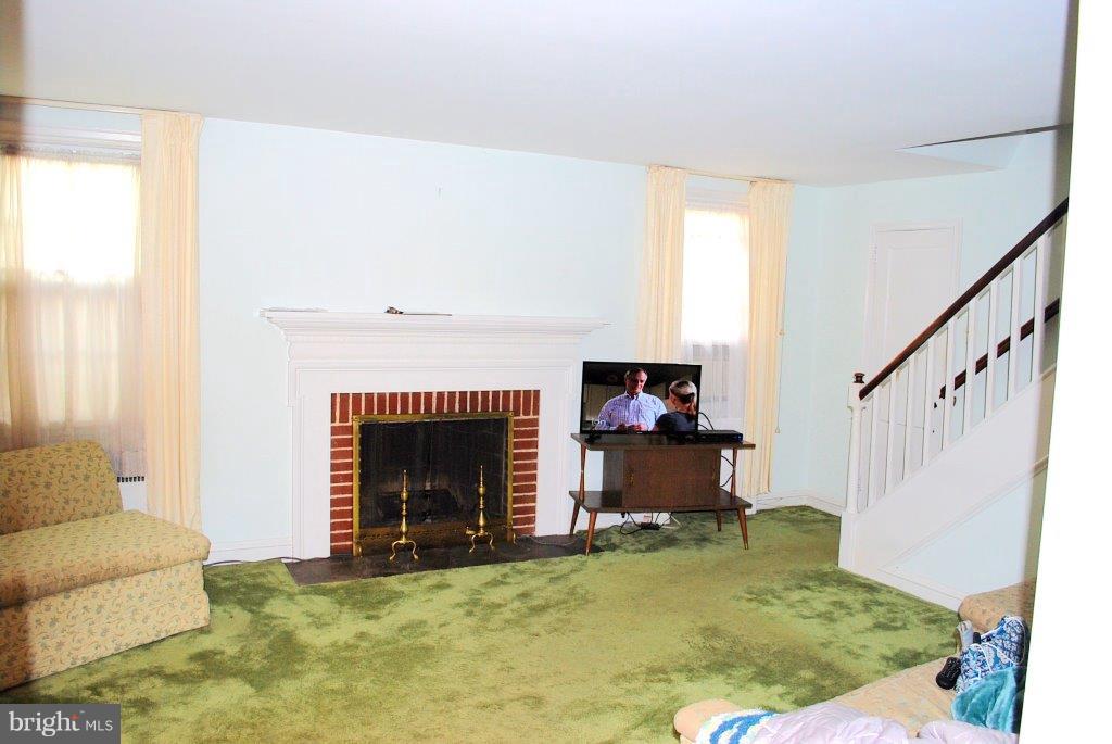 1004 Carroll Road Wynnewood, PA 19096 - Photo 5 of 15