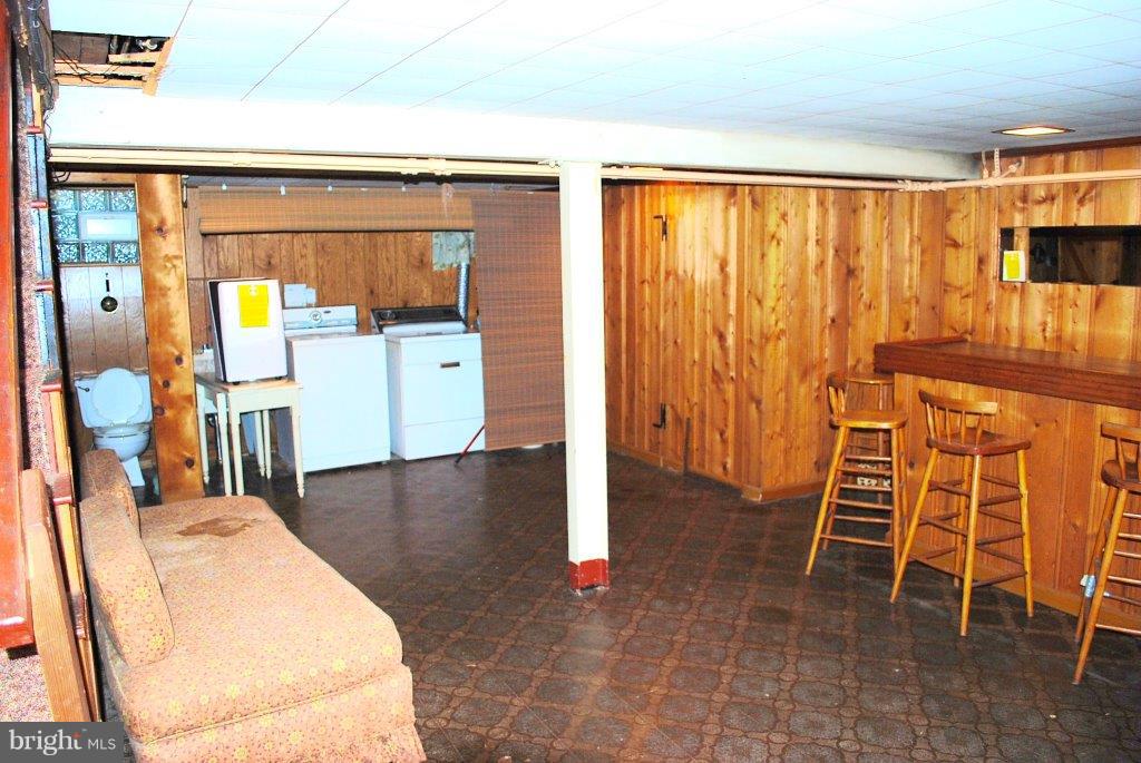 1004 Carroll Road Wynnewood, PA 19096 - Photo 10 of 15