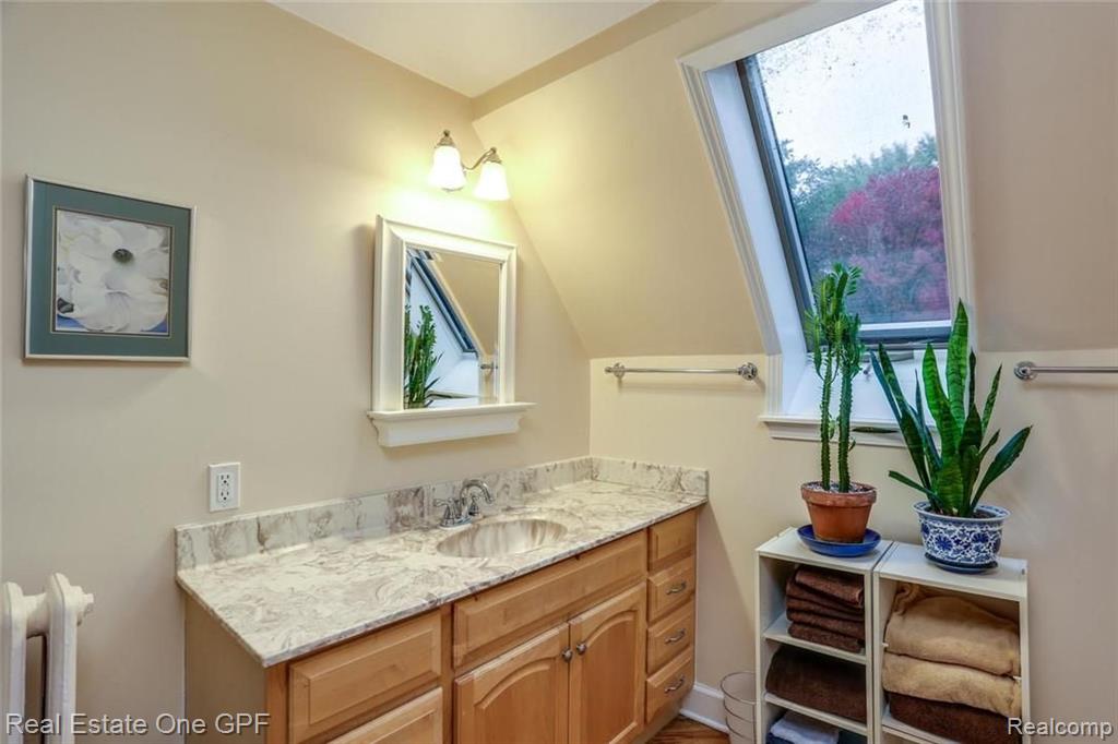 810 Barrington Road Grosse Pointe Park, MI 48230 - Photo 25 of 37