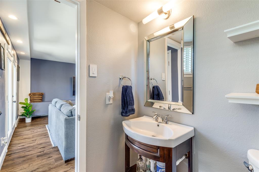 11614 Rogue Way Dallas, TX 75218 - Photo 15 of 29