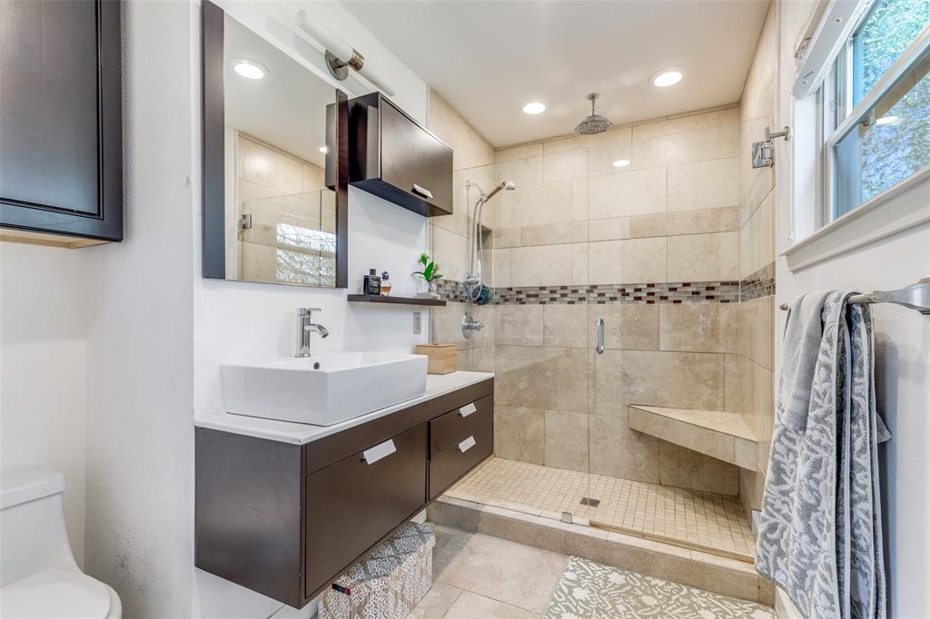 11614 Rogue Way Dallas, TX 75218 - Photo 17 of 29