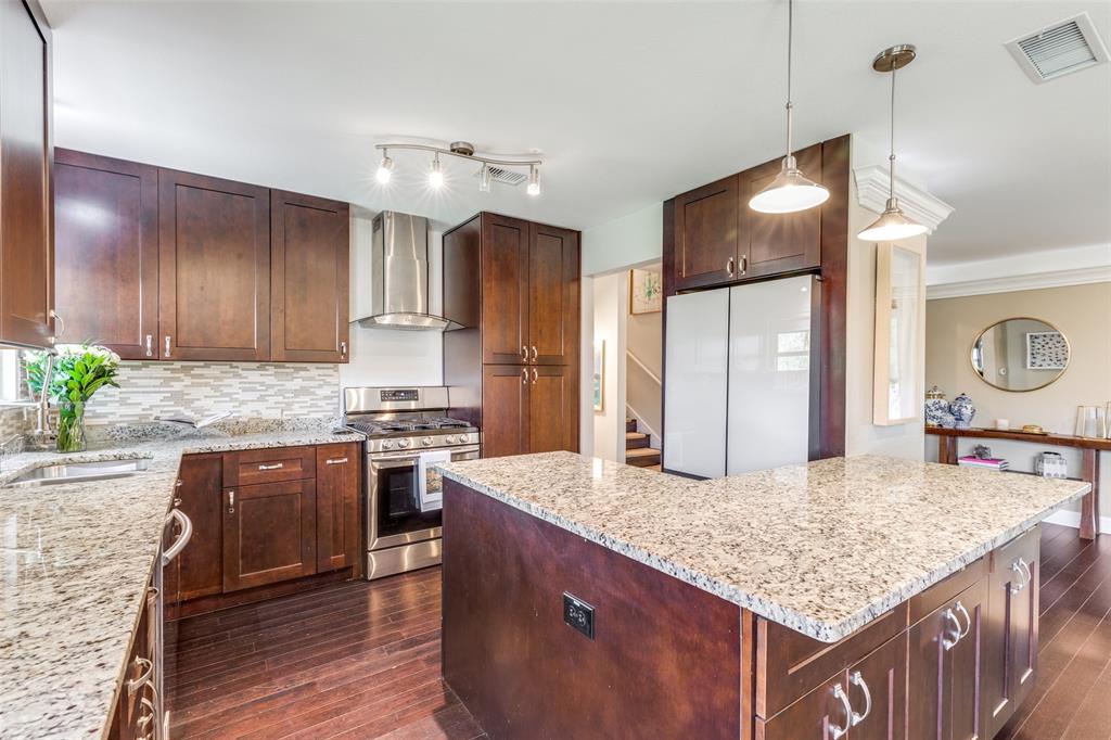 11614 Rogue Way Dallas, TX 75218 - Photo 10 of 29