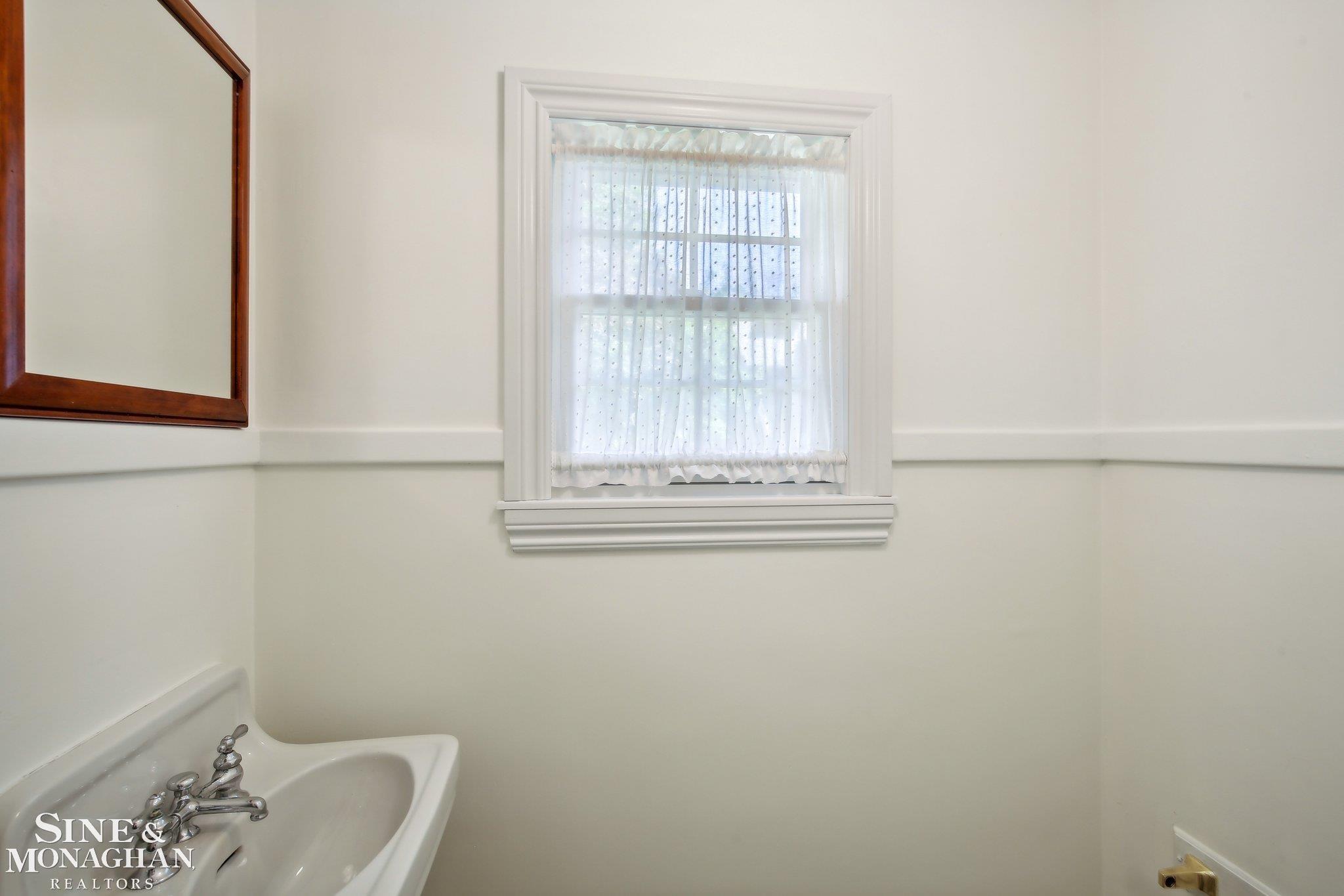61 Muskoka Road Grosse Pointe, MI 48236 - Photo 15 of 45 Lav