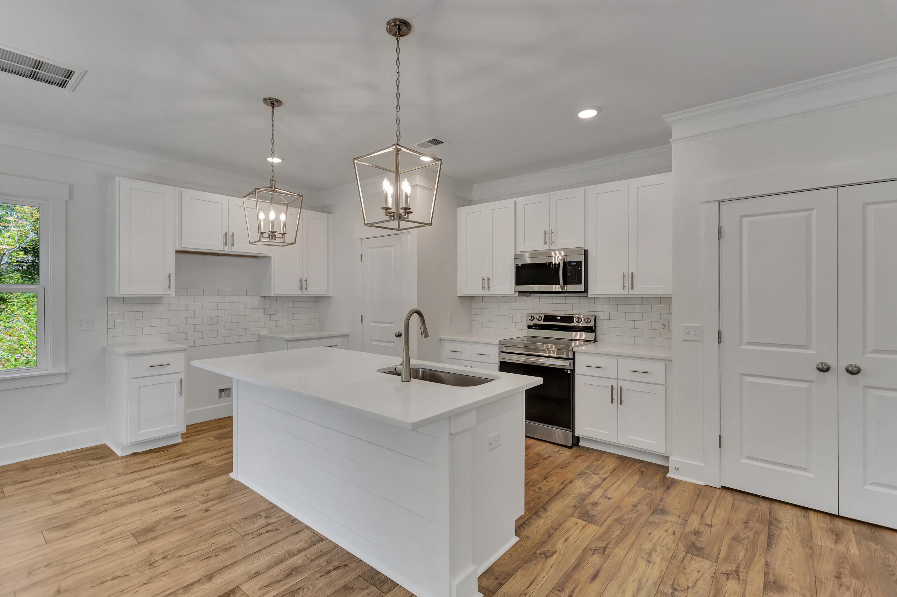 5306 Seewee Road Awendaw, SC 29429 - Photo 7 of 29 296A5141