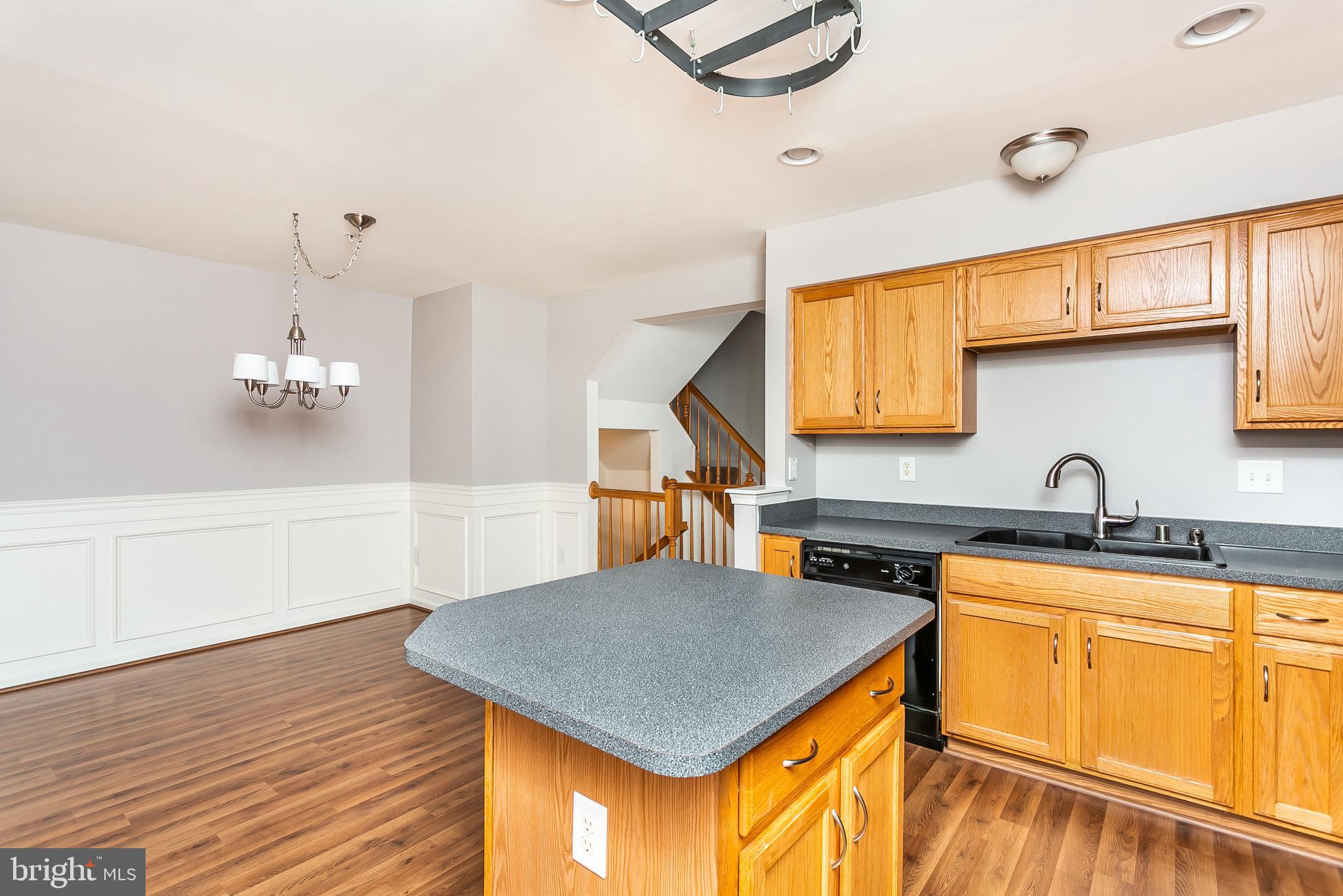 7621 Fairbrook Road Baltimore, MD 21244 - Photo 8 of 30 Gallery Image 8