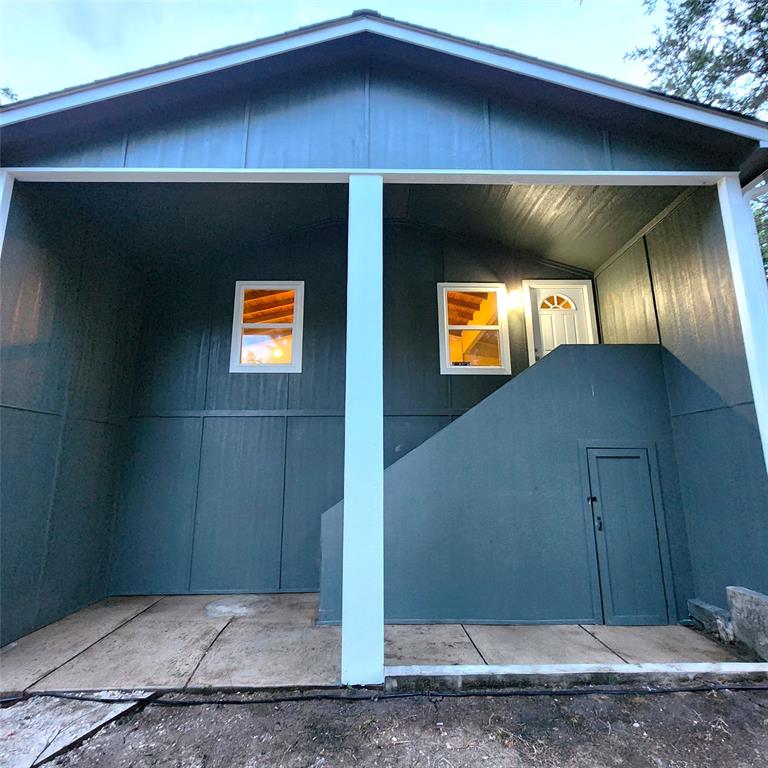 142 Andrea Street, Unit B Pottsboro, TX 75076 - Photo 19 of 22 a view of an entryway of a house
