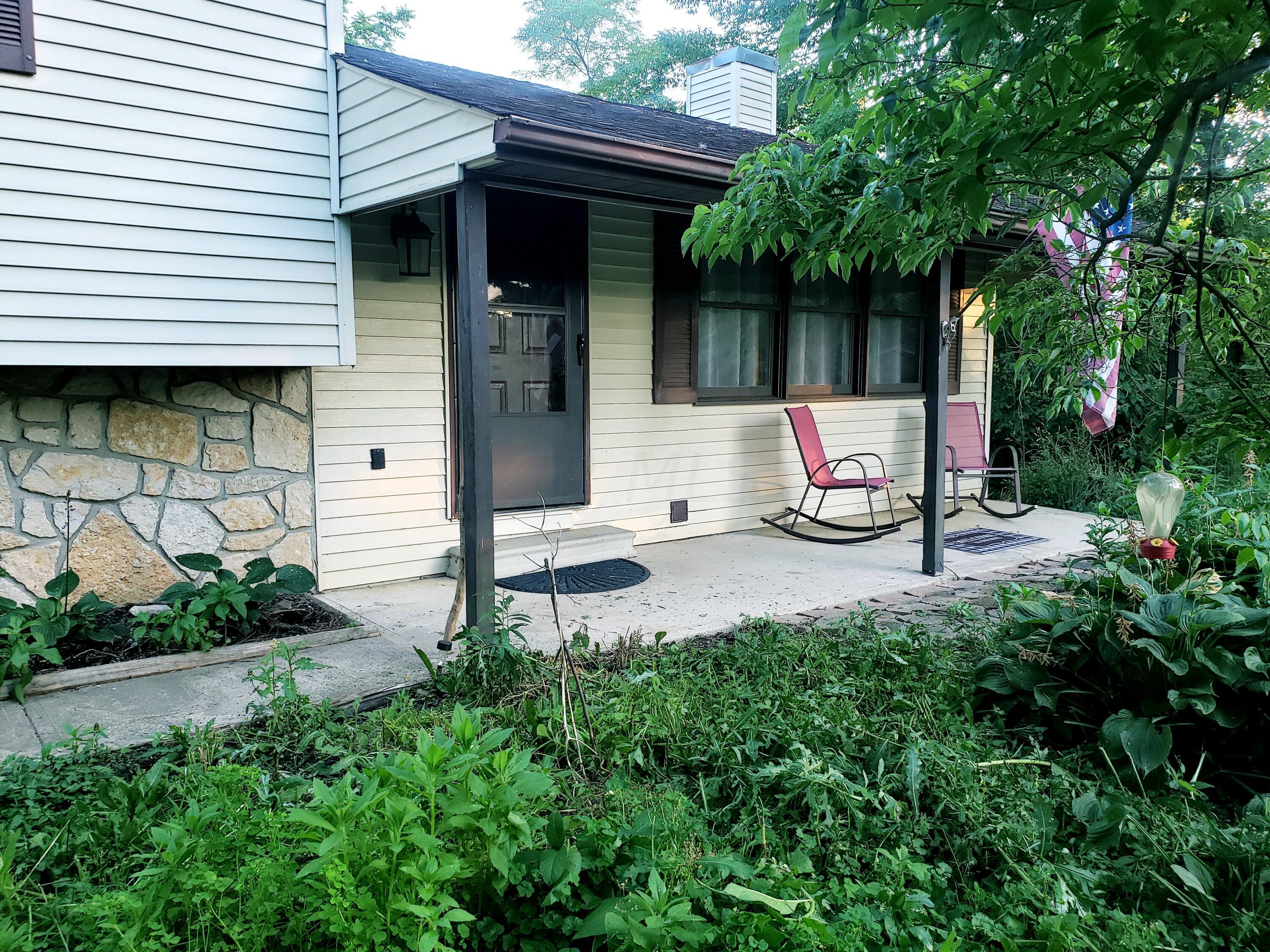 3071 Van Fossen Road Utica, OH 43080 - Photo 6 of 53 Porch