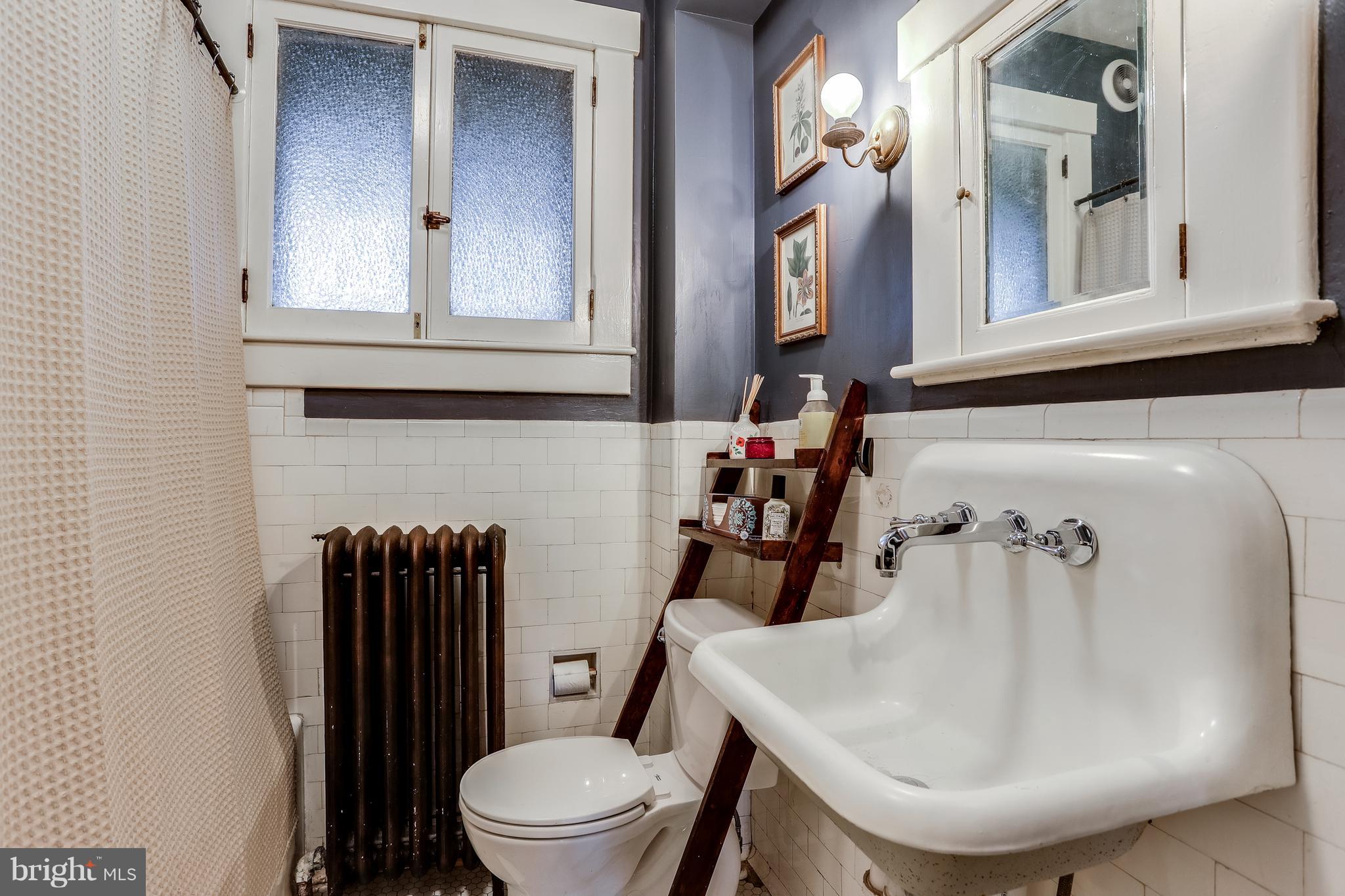2900 Rueckert Avenue Baltimore, MD 21214 - Photo 32 of 32 Bathroom (Main Level)