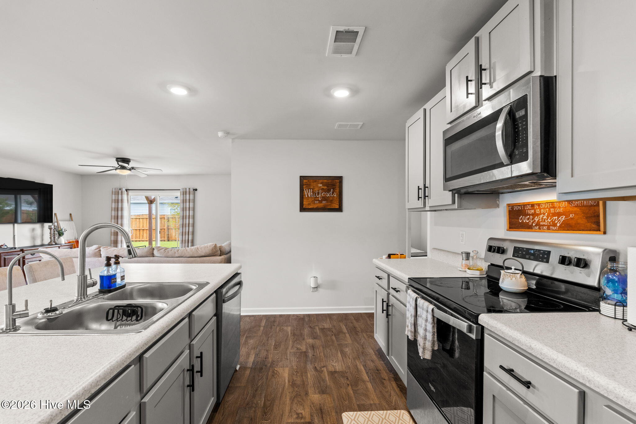 815 Buckeye Road Northeast, Unit 2176 Leland, NC 28451 - Photo 9 of 51 Stainless Steel Appliances