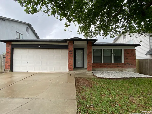 $1,500 | 4514 Stradford Place, San Antonio, TX 78217