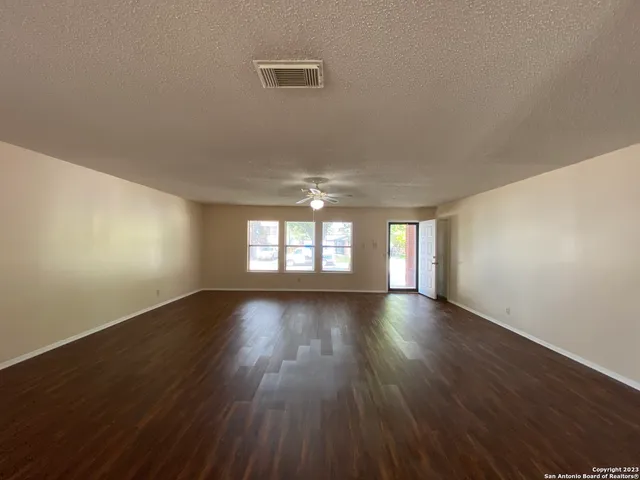 $1,500 | 4514 Stradford Place, San Antonio, TX 78217