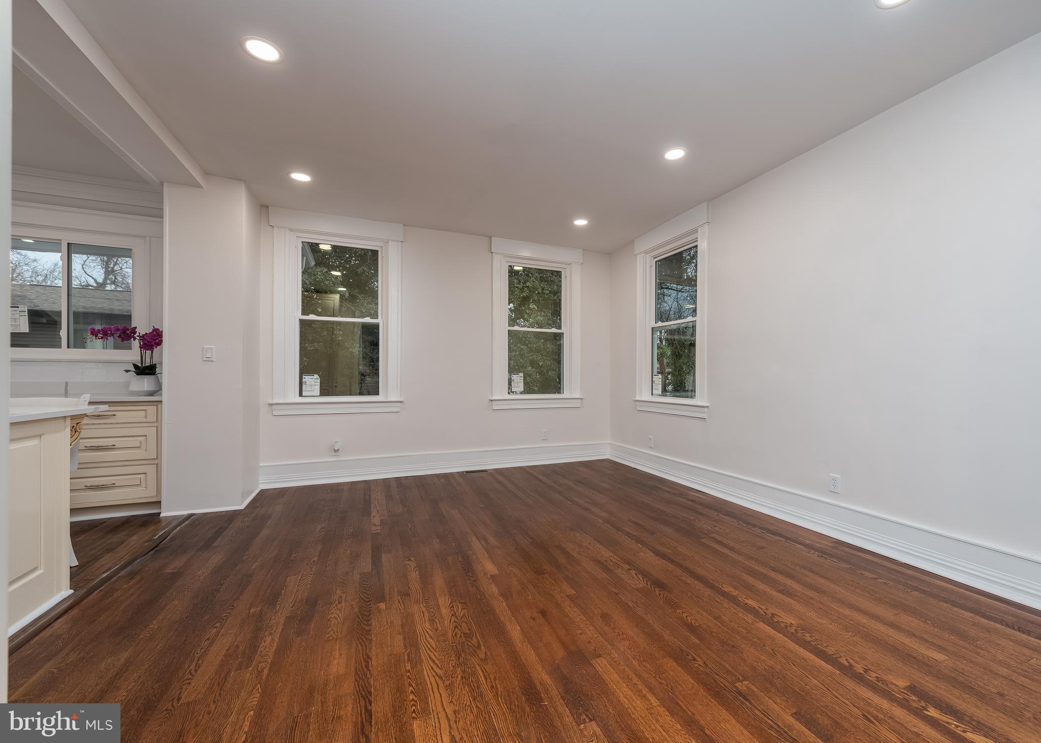 4200 Carleview Road Baltimore, MD 21207 - Photo 8 of 28 Dining Room
