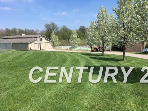 2588 Lone Road Freeland, MI 48623 - Photo 3 of 51