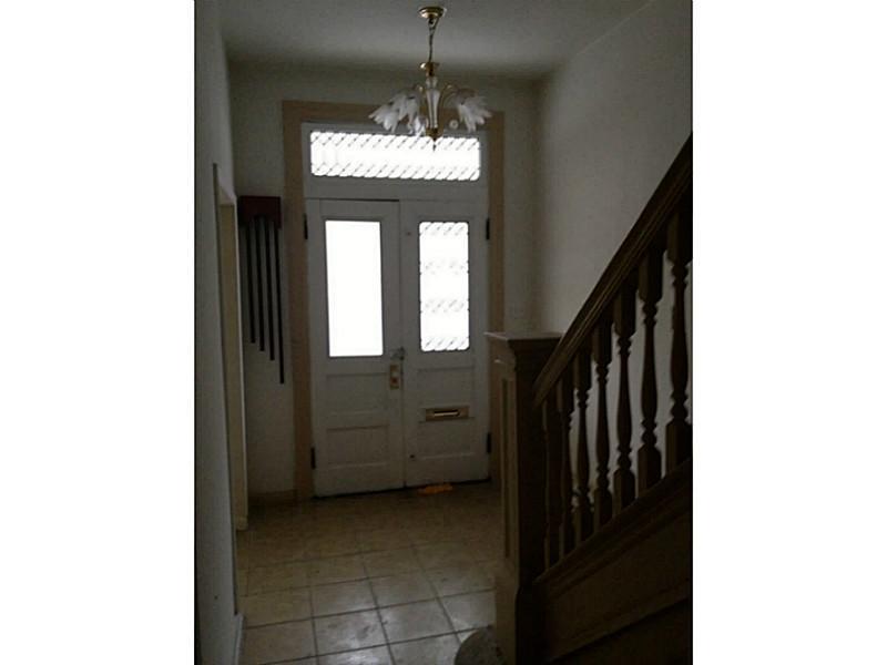 1031 Evergreen Road Millvale, PA 15209 - Photo 6 of 20 Entry/Foyer.