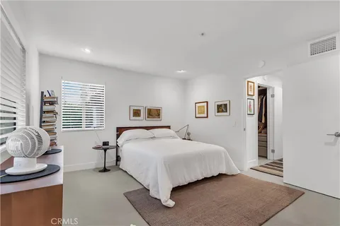 $1,175,000 | 128 Villa Point Drive, Newport Beach, CA 92660