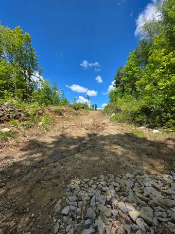 $969,900 | 15 Hot Hole Pond Road, Concord, NH 03301