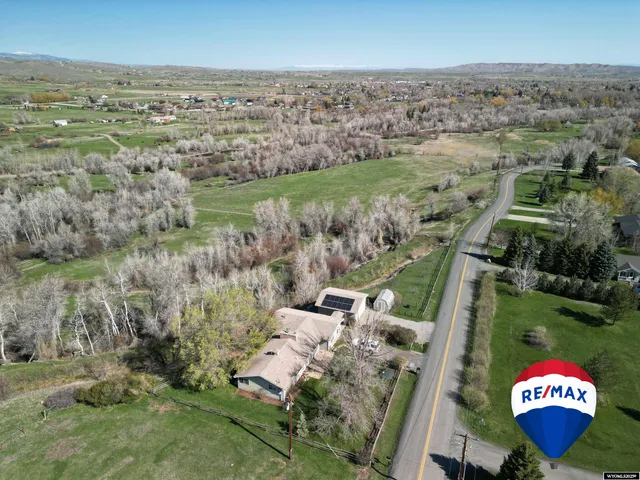 $777,777 | 2021 Hillcrest Drive, Lander, WY 82520
