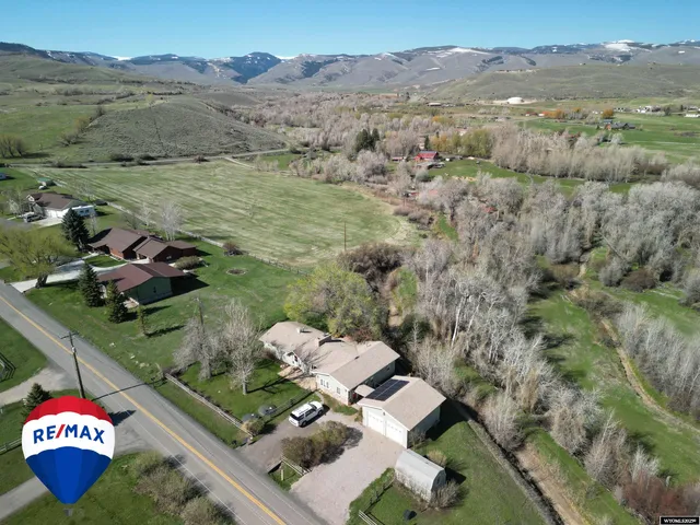 $777,777 | 2021 Hillcrest Drive, Lander, WY 82520