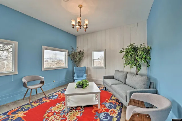 $777,777 | 2021 Hillcrest Drive, Lander, WY 82520