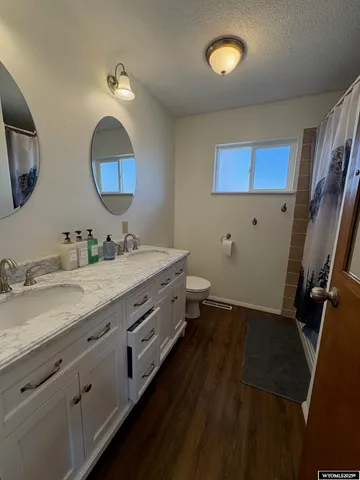 $777,777 | 2021 Hillcrest Drive, Lander, WY 82520