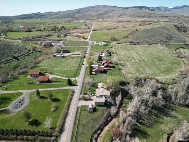 $777,777 | 2021 Hillcrest Drive, Lander, WY 82520