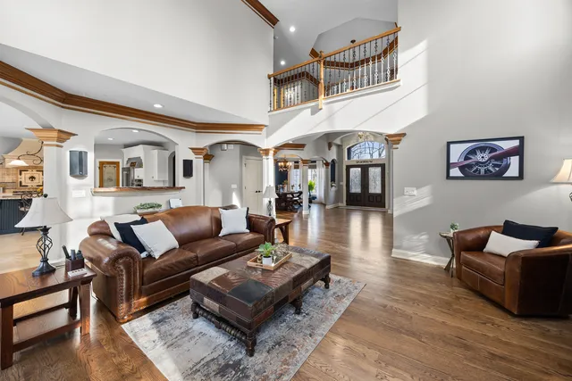 $815,000 | 890 Reserve Court, South Elgin, IL 60177