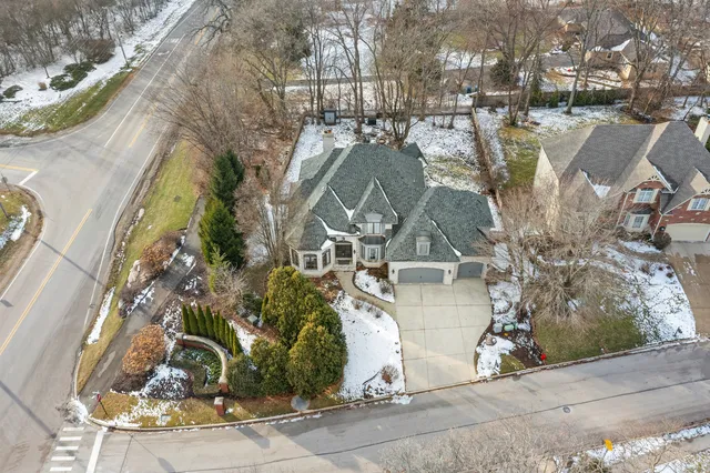$815,000 | 890 Reserve Court, South Elgin, IL 60177