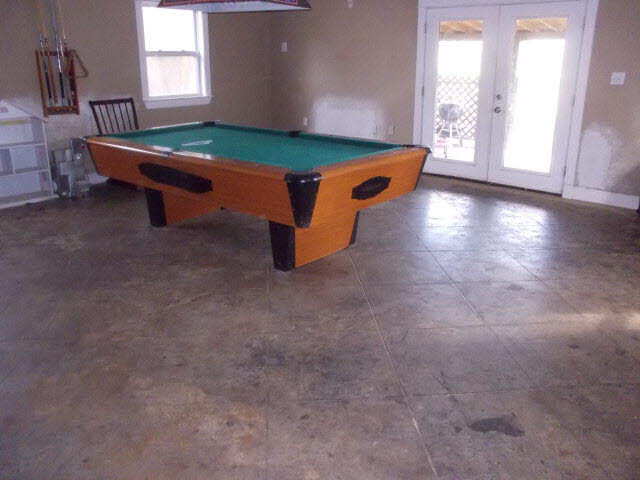 18812 Crocker Lane Foley, AL 36535 - Photo 11 of 14 Rec Room. pool table conveys