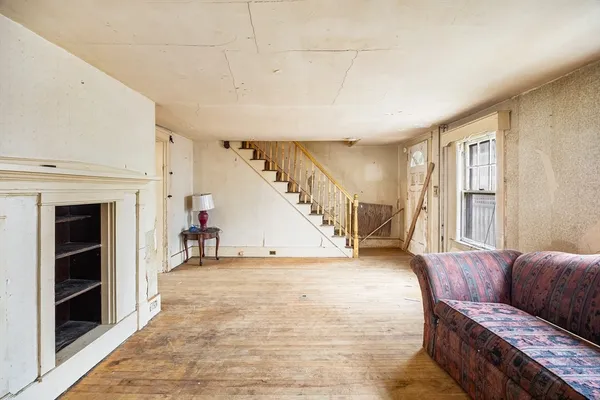 $500,000 | 1 Elm Street, Marlborough, MA 01752