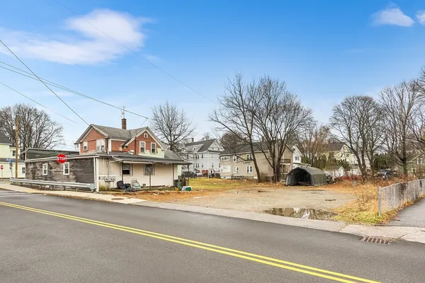 $500,000 | 1 Elm Street, Marlborough, MA 01752