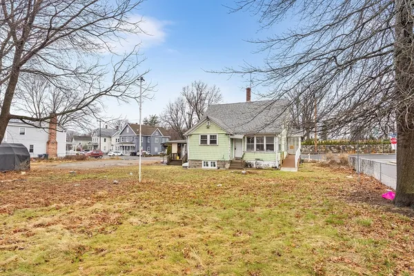 $500,000 | 1 Elm Street, Marlborough, MA 01752