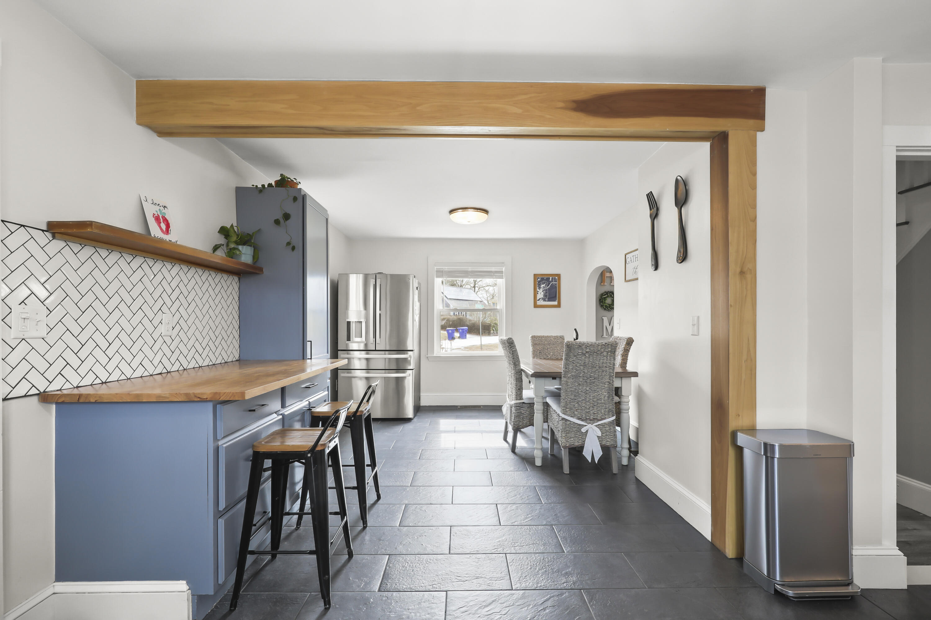 7 Puritan Road Buzzards Bay, MA 02532 - Photo 6 of 31 IMG_3263