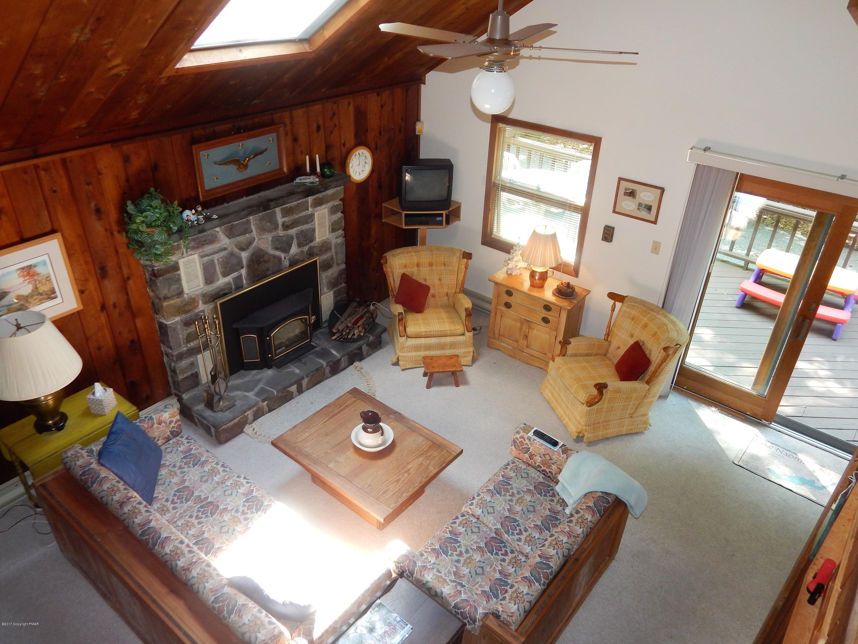 336 Appleseed Road Pocono Pines, PA 18350 - Photo 21 of 39 #21-Friedrich Living Room From LOFT View