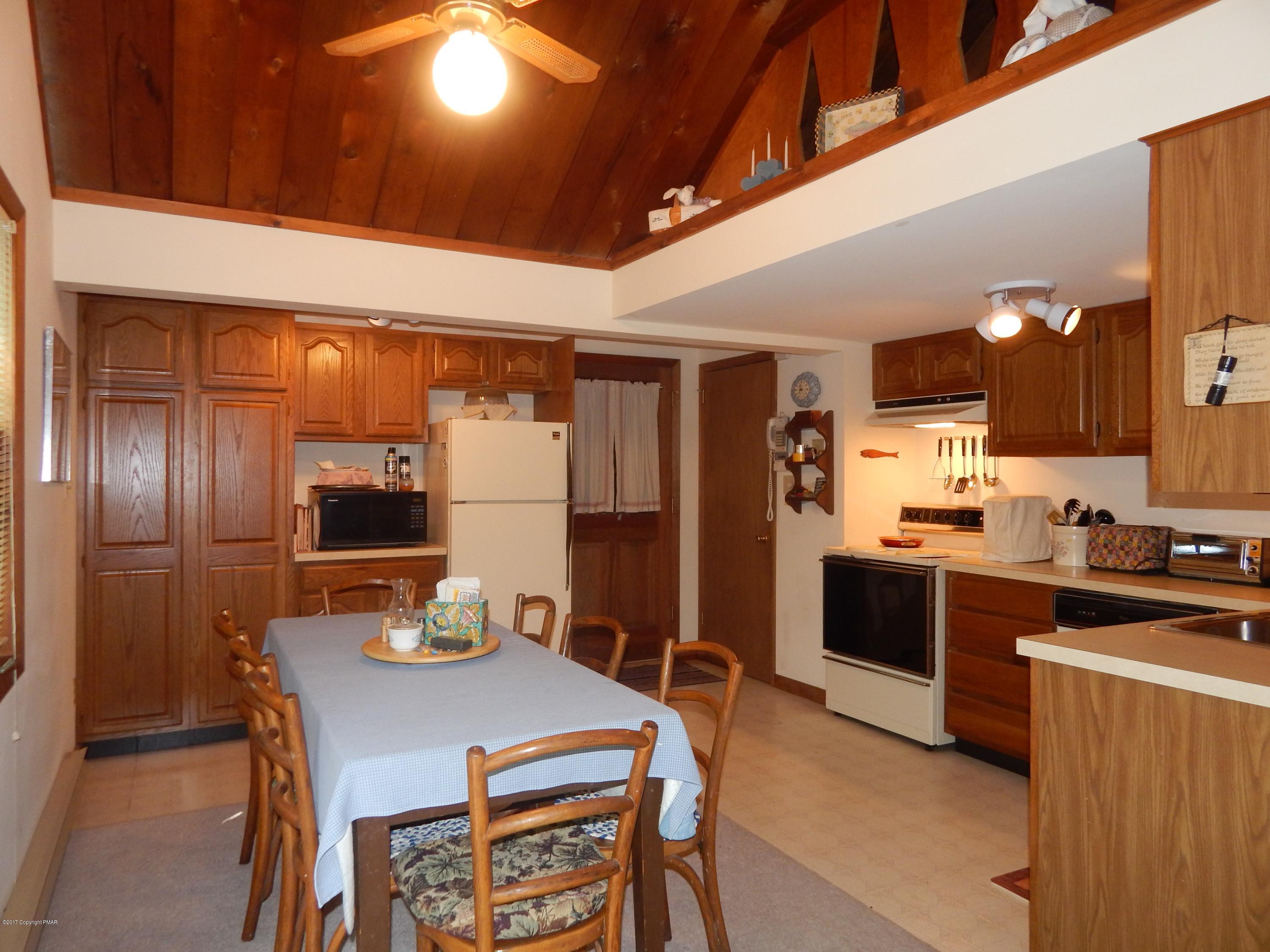 336 Appleseed Road Pocono Pines, PA 18350 - Photo 7 of 39 #7-Friedrich Kitchen-Dining Area