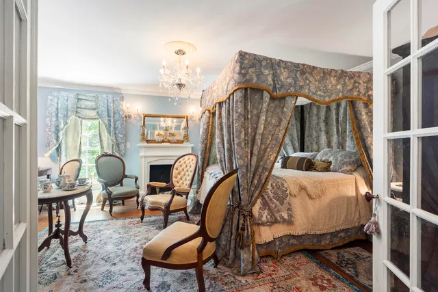 $1,350,000 | 18 High Street, Wiscasset, ME 04578