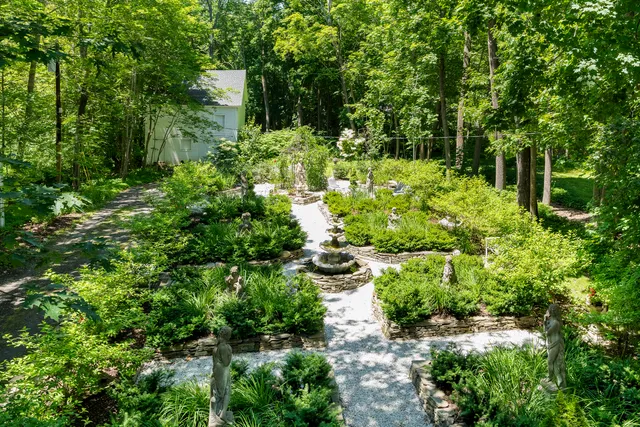 $1,350,000 | 18 High Street, Wiscasset, ME 04578