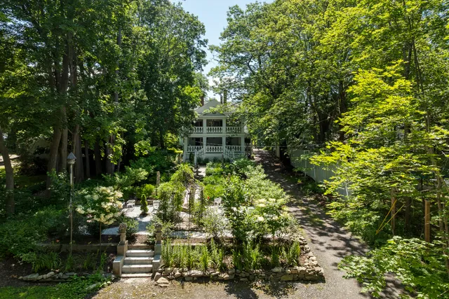 $1,350,000 | 18 High Street, Wiscasset, ME 04578