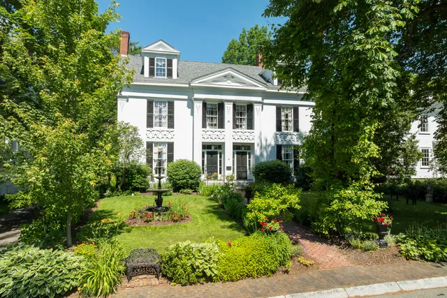 $1,350,000 | 18 High Street, Wiscasset, ME 04578