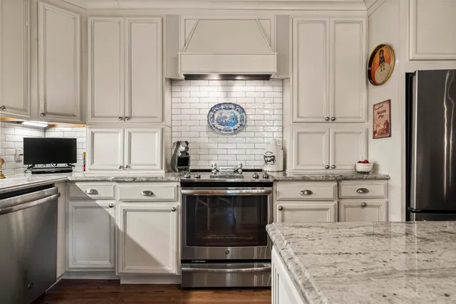 $1,350,000 | 18 High Street, Wiscasset, ME 04578