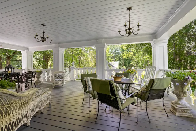 $1,350,000 | 18 High Street, Wiscasset, ME 04578