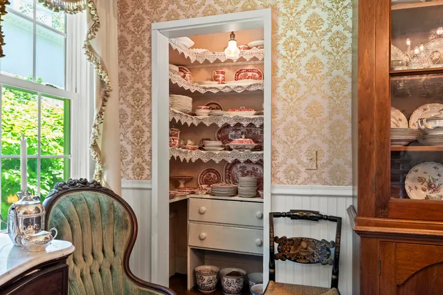 $1,350,000 | 18 High Street, Wiscasset, ME 04578