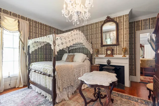 $1,350,000 | 18 High Street, Wiscasset, ME 04578