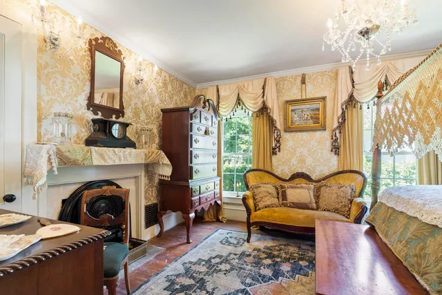 $1,350,000 | 18 High Street, Wiscasset, ME 04578