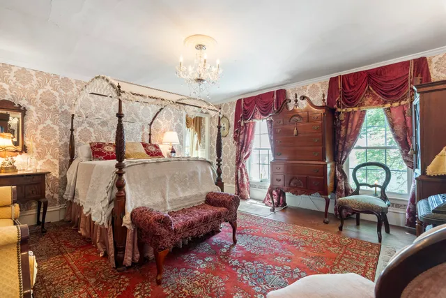 $1,350,000 | 18 High Street, Wiscasset, ME 04578