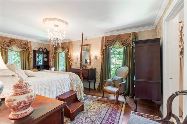 $1,350,000 | 18 High Street, Wiscasset, ME 04578