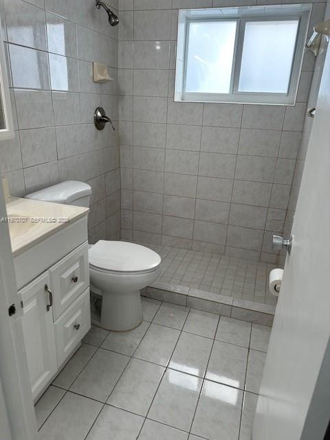 312 Southwest 76th Court, Unit 1 Miami, FL 33144 - Photo 11 of 18 a bathroom with a toilet and a shower